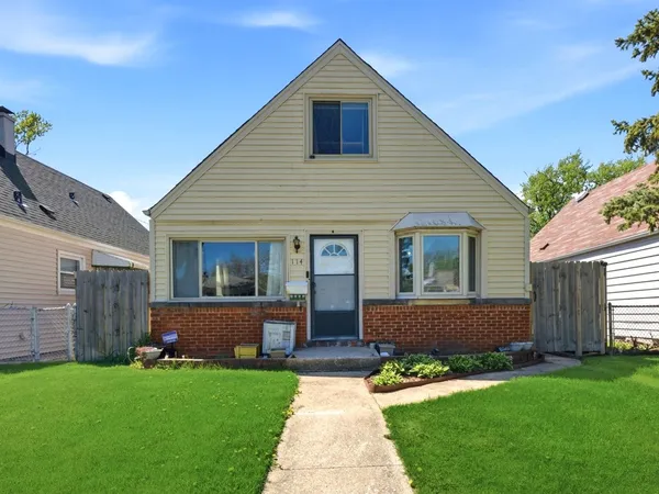 $274,900 | 114 Geneva Avenue, Bellwood, IL 60104