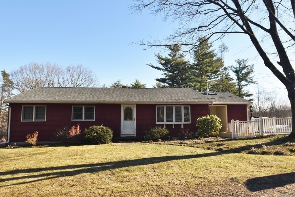 28 Kimball Road Amesbury, MA 01913 - Photo 1 of 32