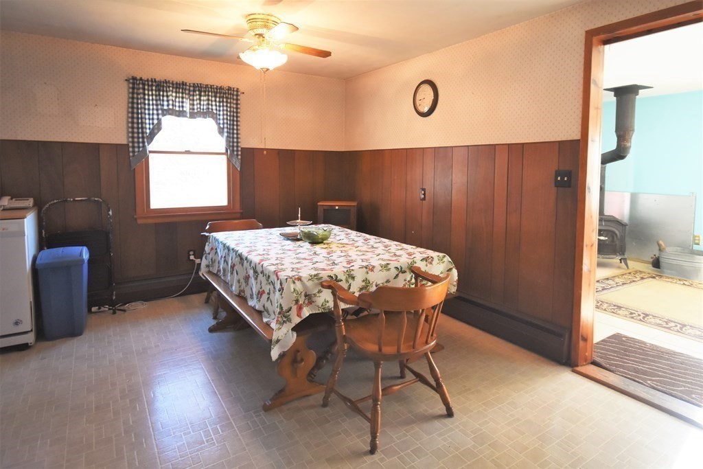 28 Kimball Road Amesbury, MA 01913 - Photo 7 of 32