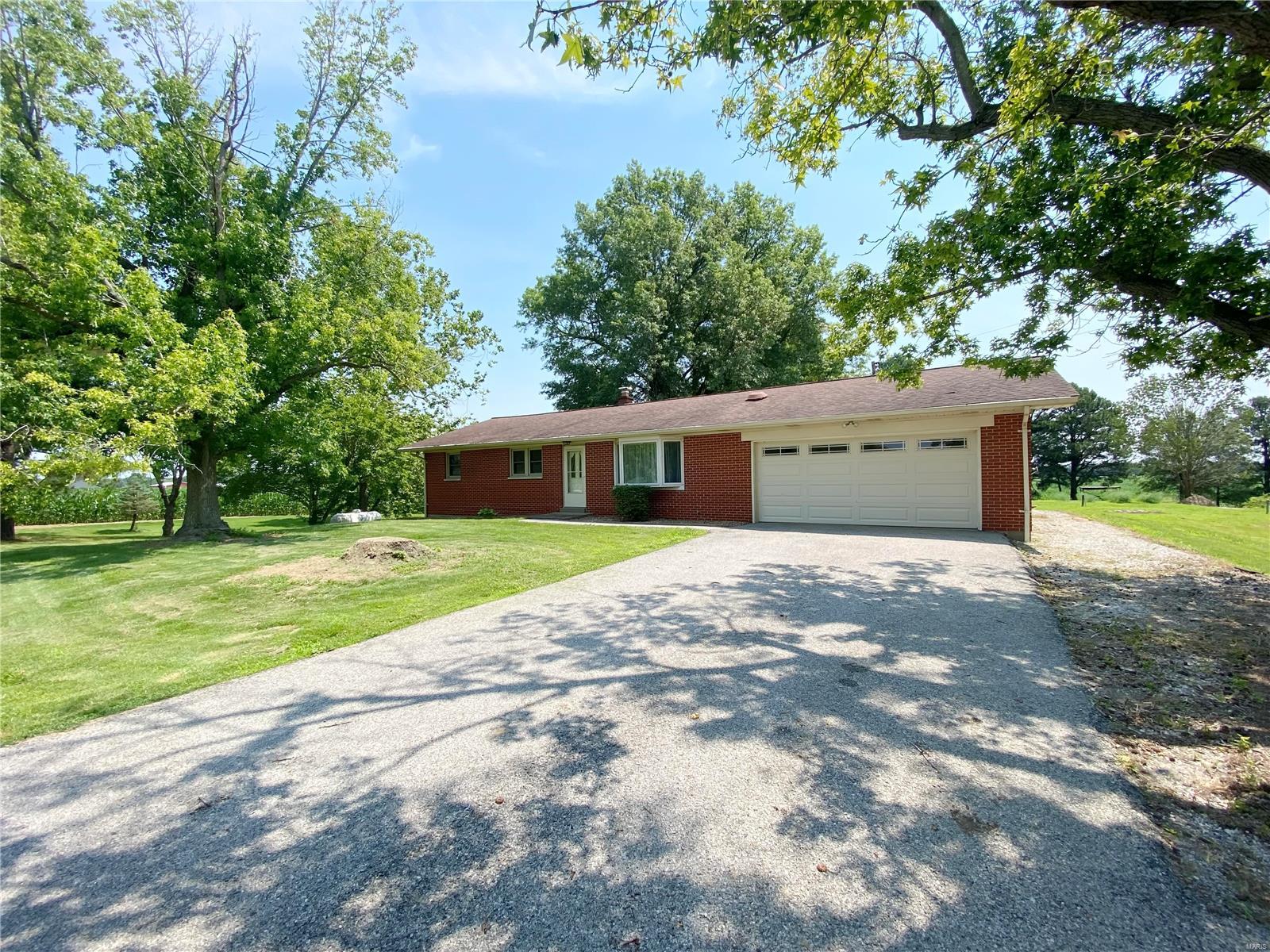 5212 Floraville Road Millstadt, IL 62260 - Photo 1 of 52