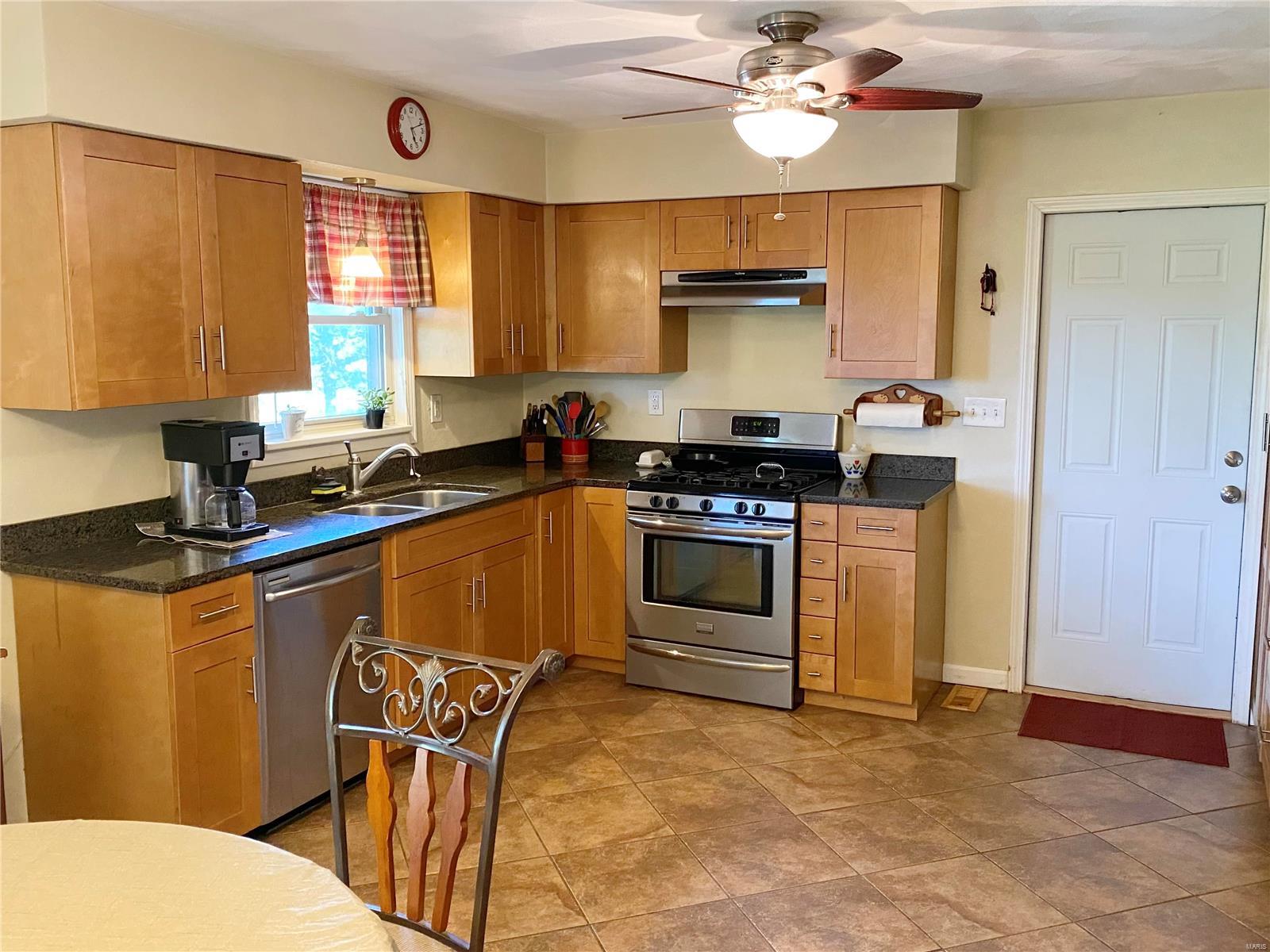 5212 Floraville Road Millstadt, IL 62260 - Photo 14 of 52