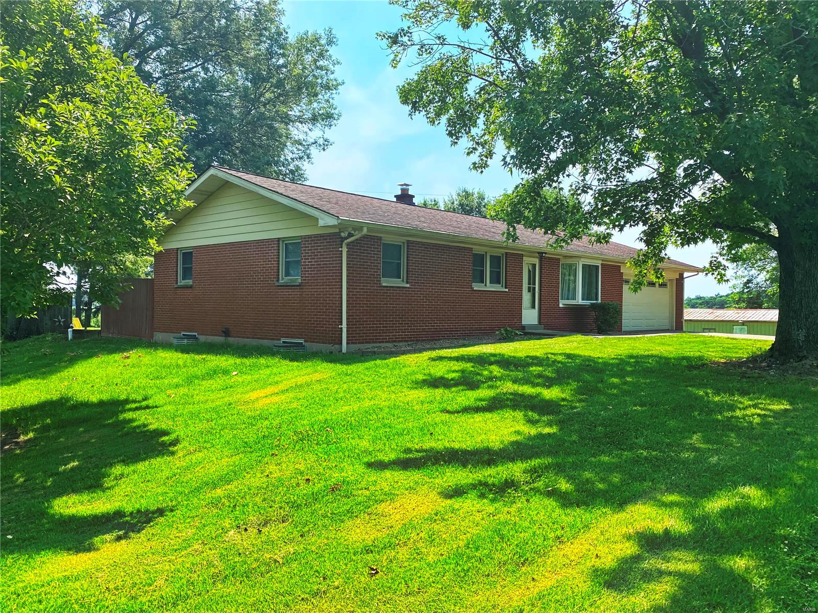 5212 Floraville Road Millstadt, IL 62260 - Photo 3 of 52