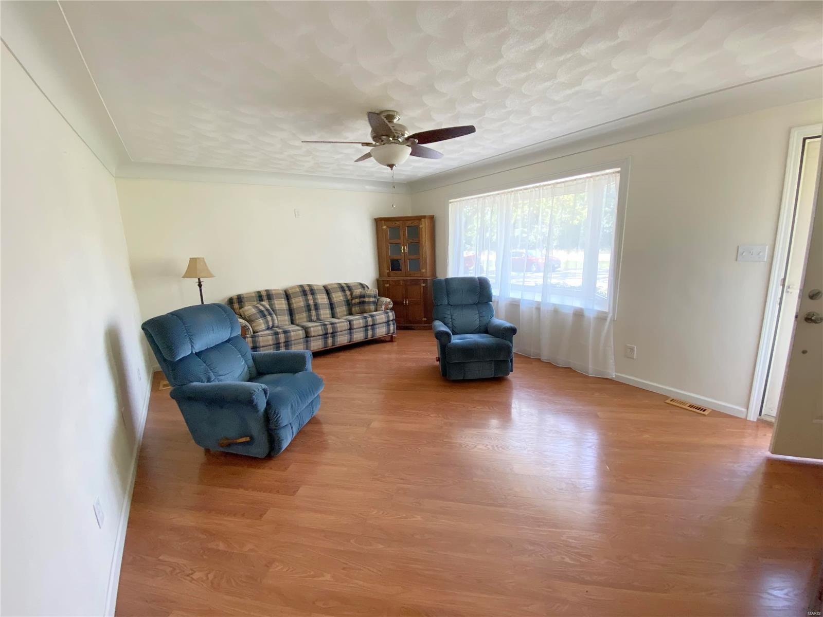 5212 Floraville Road Millstadt, IL 62260 - Photo 7 of 52
