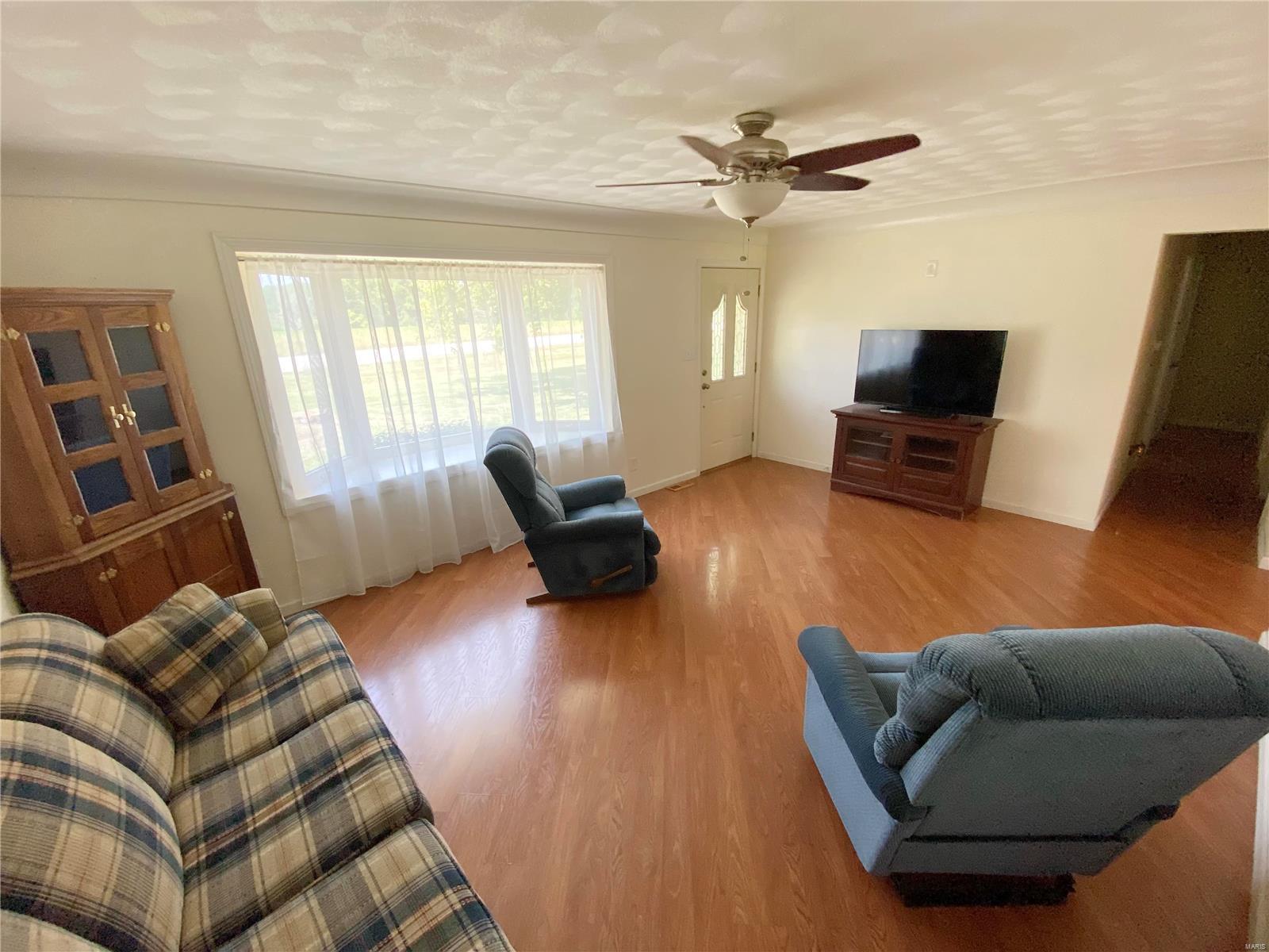 5212 Floraville Road Millstadt, IL 62260 - Photo 9 of 52
