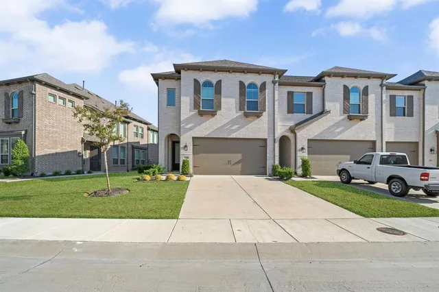 $320,000 | 1136 Queensdown Way, Forney, TX 75126