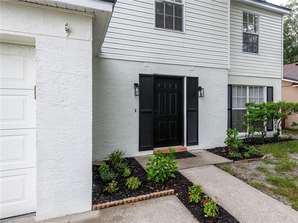 9703 Fox Hollow Road Tampa, FL 33647 - Photo 2 of 31