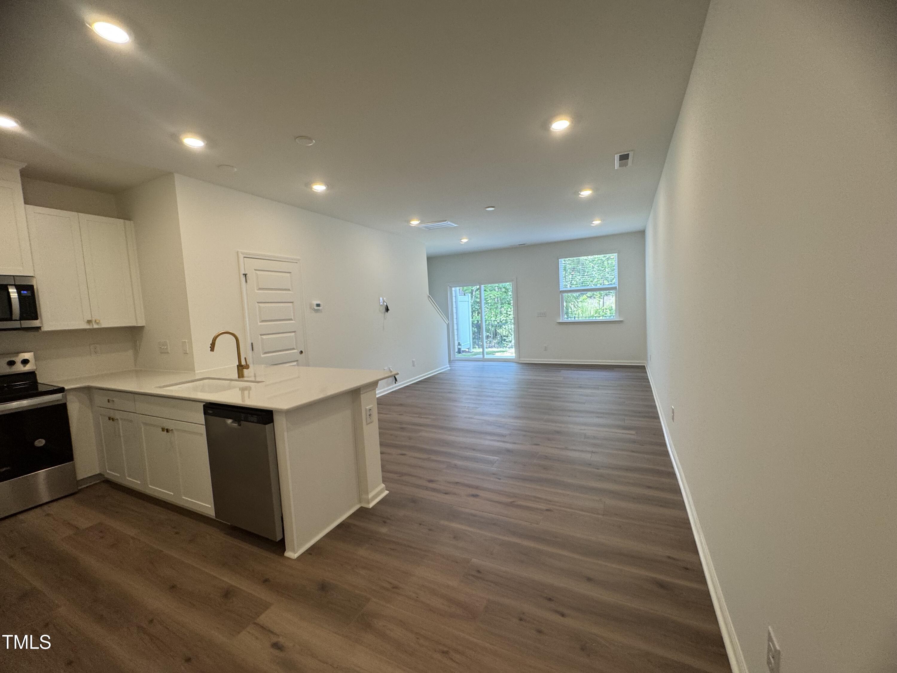 10568 Brookside Reserve Road Raleigh, NC 27614 - Photo 2 of 20 IMG_2554