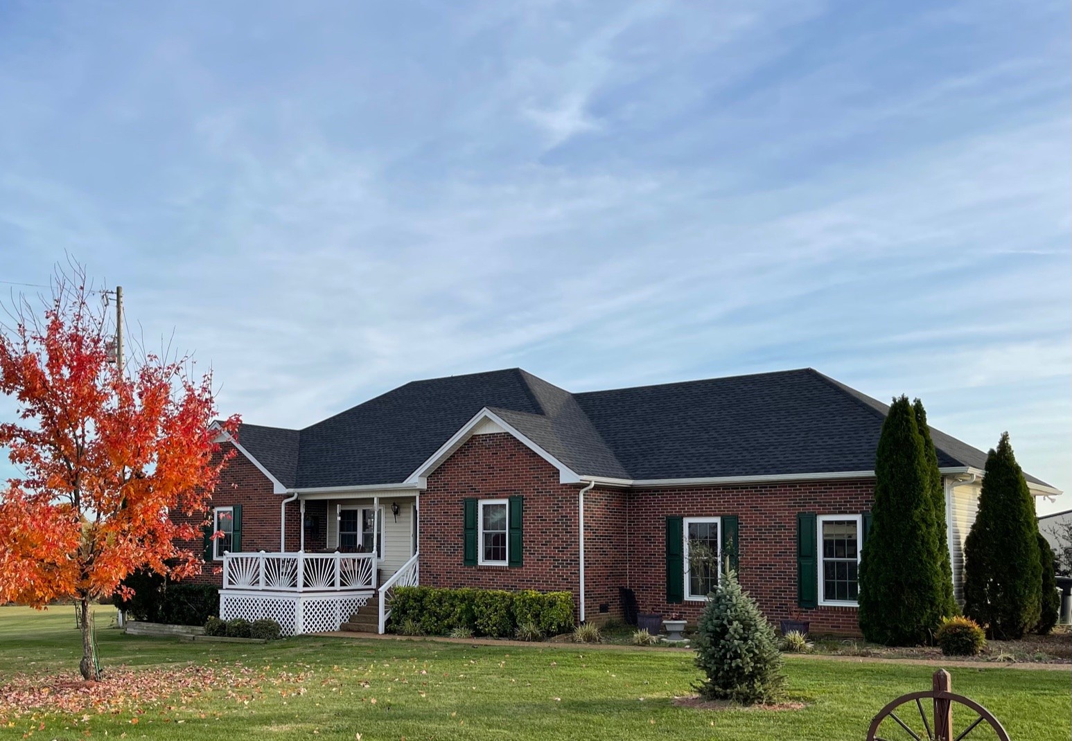 488 Cook Road Portland, TN 37148 - Photo 1 of 24 a front view of a house with a yard