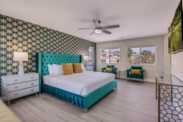 a view of a dinning table and chairs in the patio