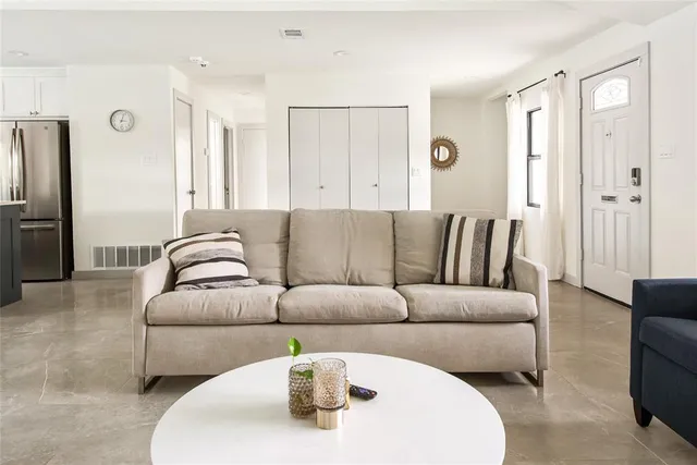 $2,900 | 3409 High Vista Drive, Dallas, TX 75234