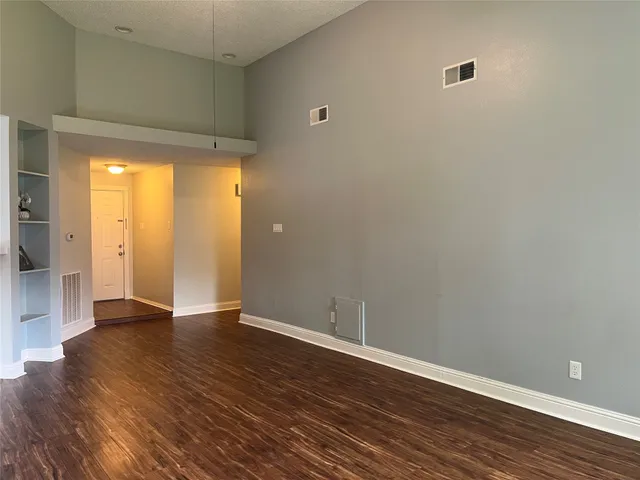 $2,000 | 2703 Hot Springs Drive, Pearland, TX 77584