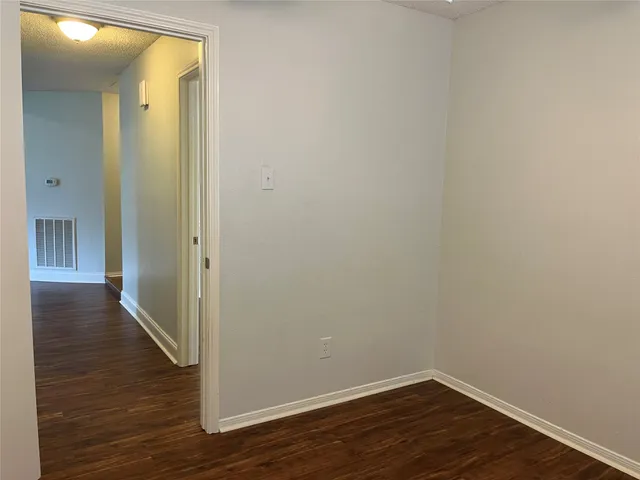 $2,000 | 2703 Hot Springs Drive, Pearland, TX 77584