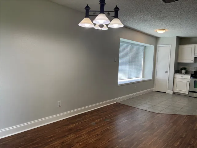 $2,000 | 2703 Hot Springs Drive, Pearland, TX 77584