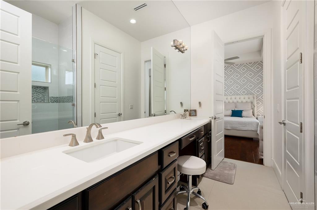 3003 Las Colinas Lane Mission, TX 78574 - Photo 21 of 31