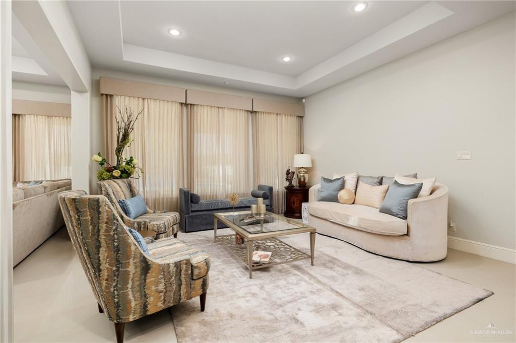 3003 Las Colinas Lane Mission, TX 78574 - Photo 4 of 31