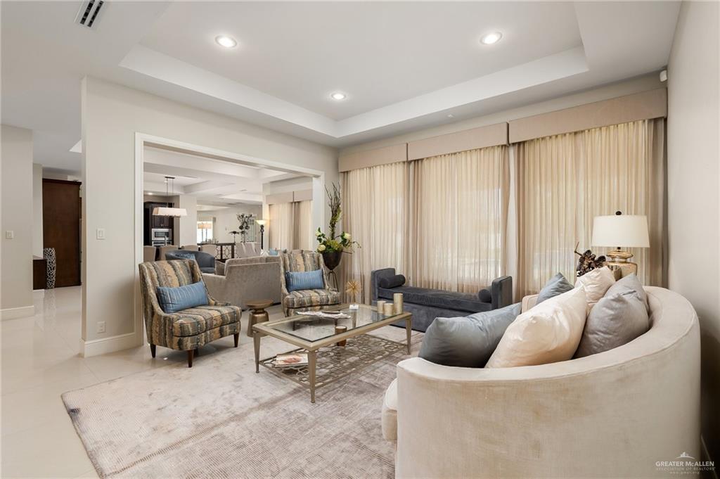 3003 Las Colinas Lane Mission, TX 78574 - Photo 5 of 31