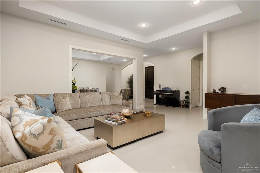 3003 Las Colinas Lane Mission, TX 78574 - Photo 6 of 31