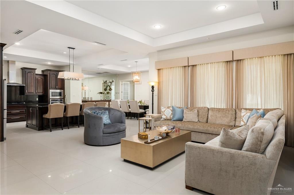 3003 Las Colinas Lane Mission, TX 78574 - Photo 8 of 31