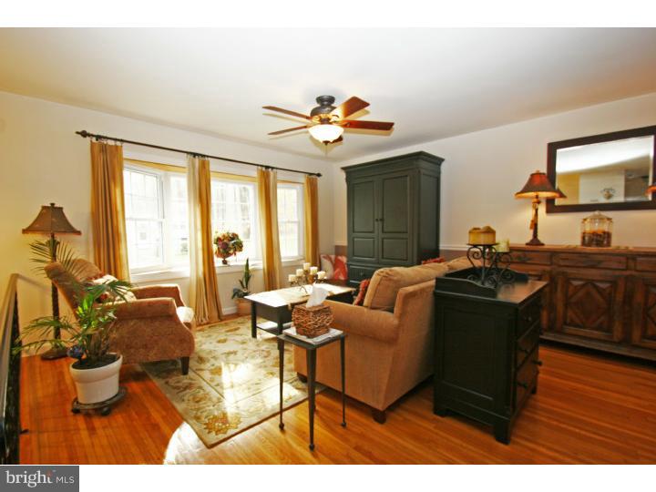 413 Berkley Road Exton, PA 19341 - Photo 4 of 24 Living Room