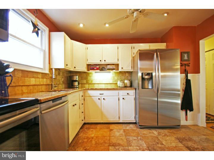 413 Berkley Road Exton, PA 19341 - Photo 9 of 24 Kitchen