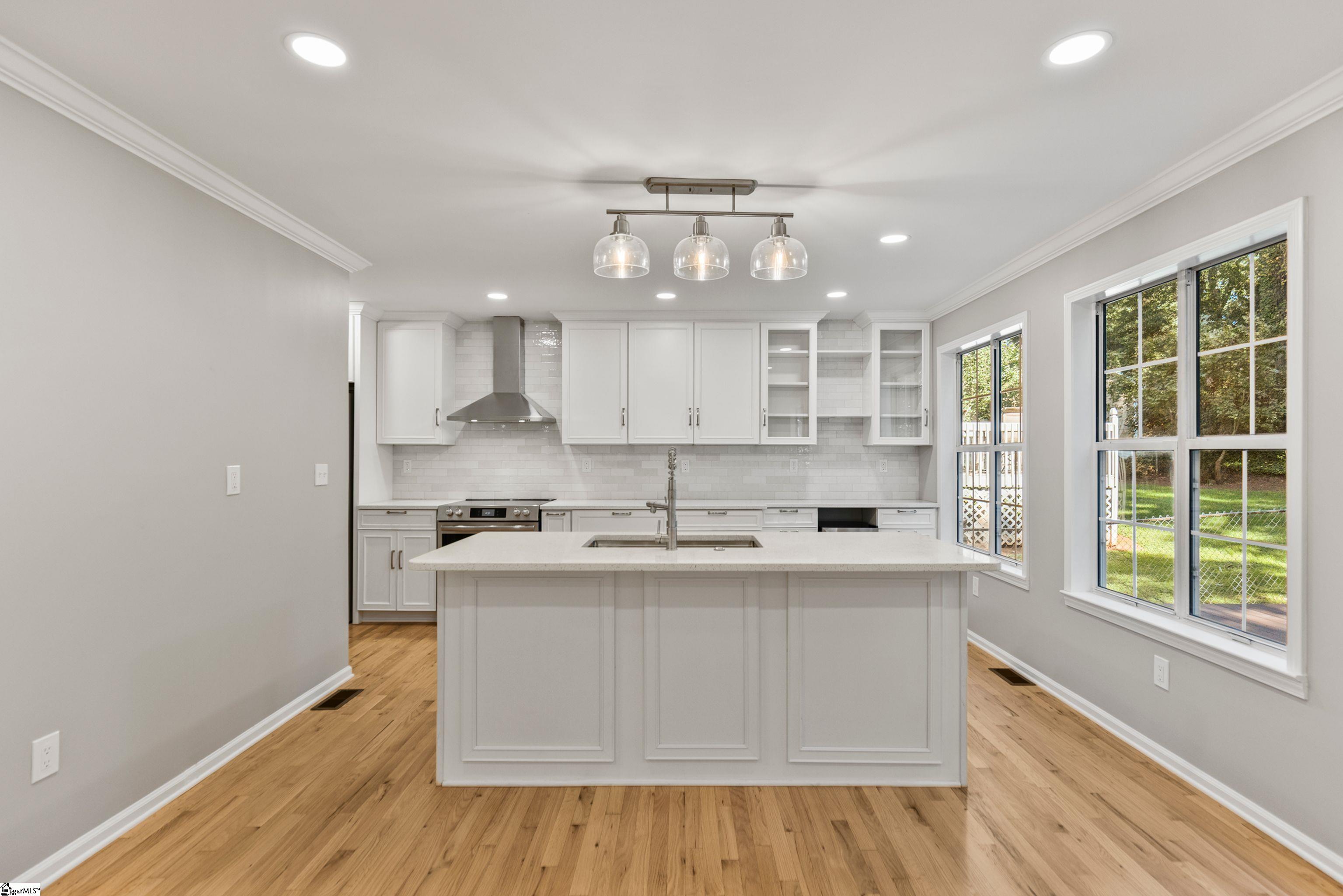 413 West Faris Road Greenville, SC 29605 - Photo 15 of 32 Gallery Image 15