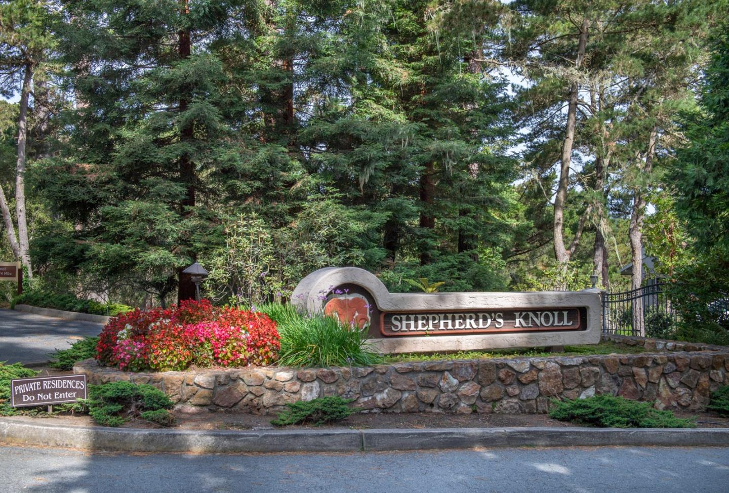 3 Shepherd's Knoll, Unit 3 Monterey, CA 93940 - Photo 2 of 5 a sign on the side of a road