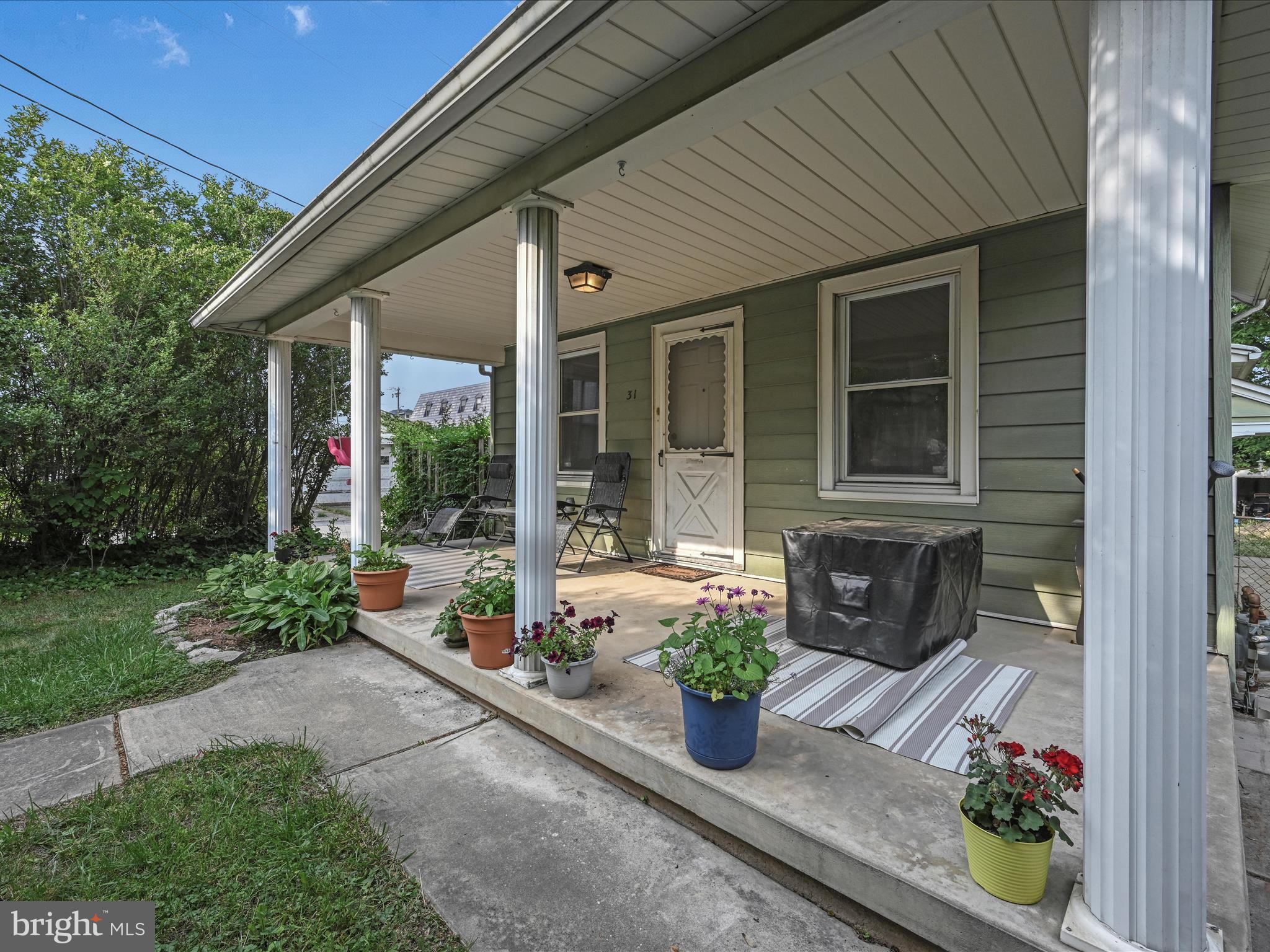 31 Hokes Mill Road York, PA 17404 - Photo 3 of 25 Front Porch