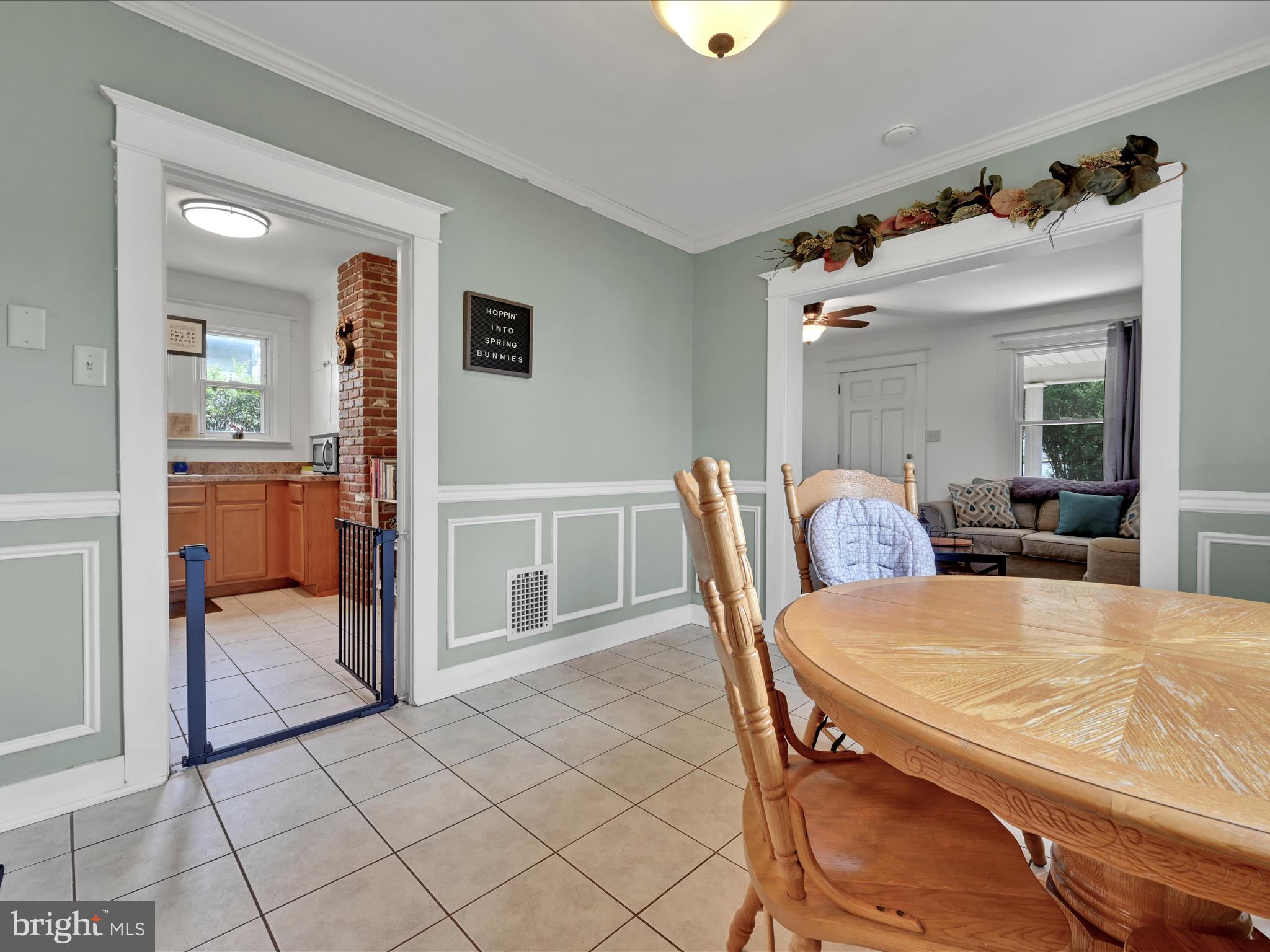31 Hokes Mill Road York, PA 17404 - Photo 8 of 25 Dining Room