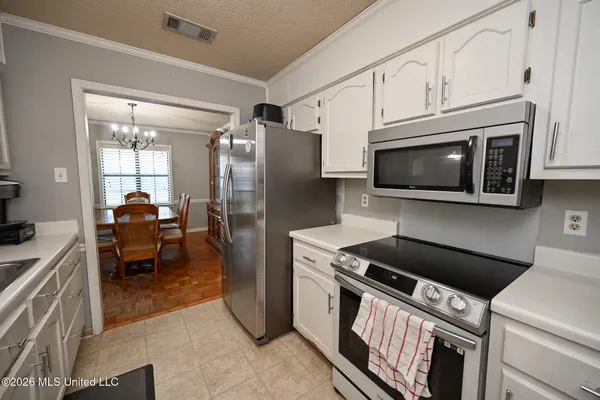 $240,000 | 6406 Cherokee Drive, Olive Branch, MS 38654