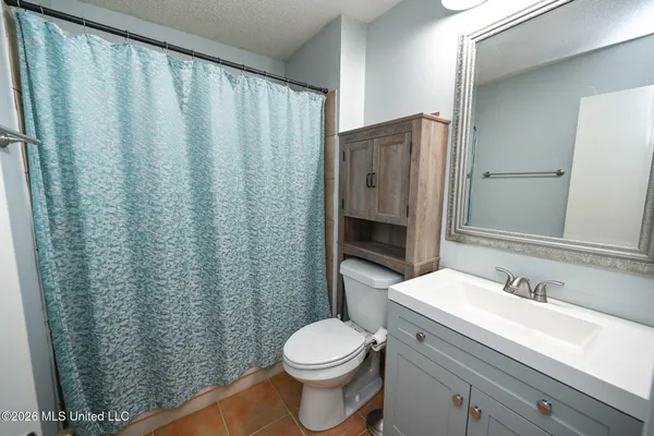 $240,000 | 6406 Cherokee Drive, Olive Branch, MS 38654