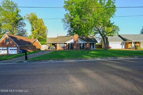 $240,000 | 6406 Cherokee Drive, Olive Branch, MS 38654