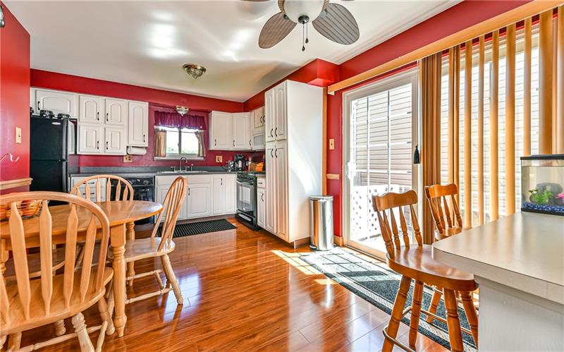 449 Ridge Avenue Springdale, PA 15144 - Photo 9 of 18