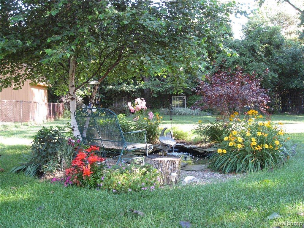 11373 Messmore Road Utica, MI 48317 - Photo 15 of 19 Yard 2