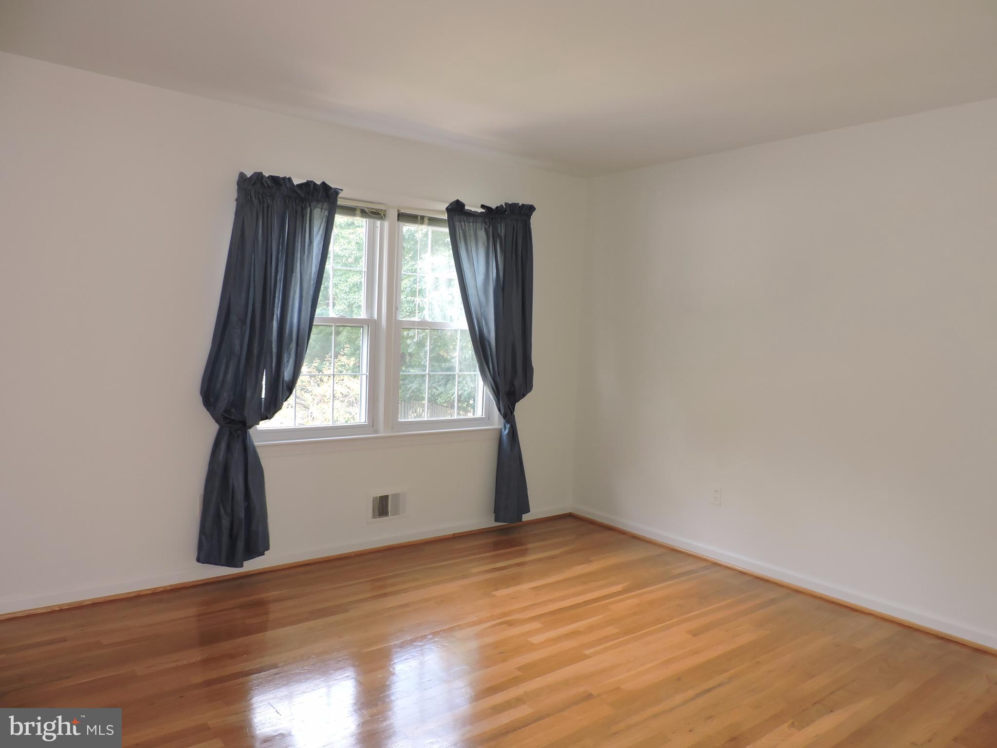 14129 Rippling Brook Drive Silver Spring, MD 20906 - Photo 10 of 25 Bedroom #2 - all bedroom closets have organizers