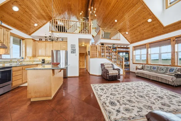 $749,900 | 1733 County Road 90, Lookout, CA 96054