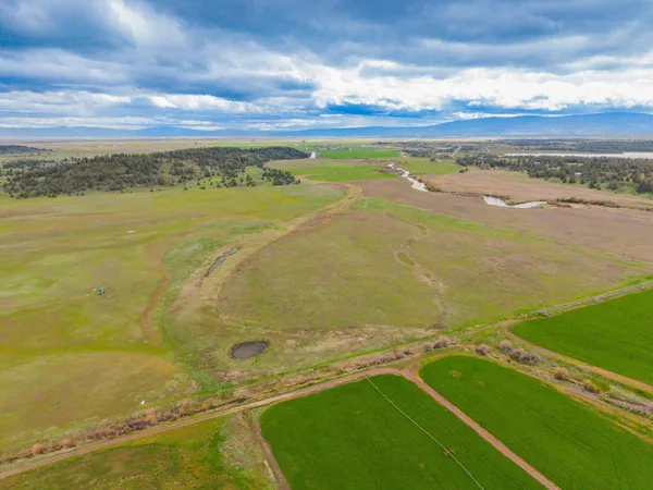 $749,900 | 1733 County Road 90, Lookout, CA 96054
