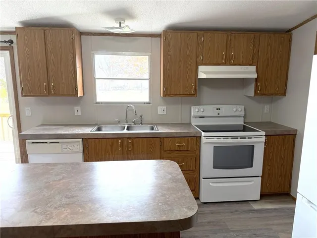 $199,000 | 600 South 7th Street, Deepwater, MO 64740