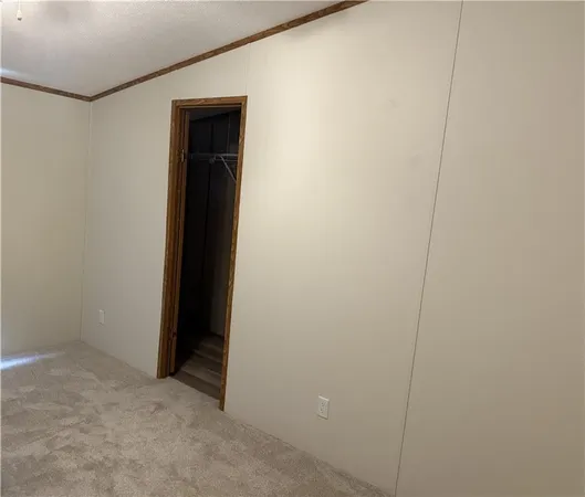 $180,000 | 600 South 7th Street, Deepwater, MO 64740