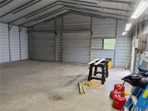 $180,000 | 600 South 7th Street, Deepwater, MO 64740