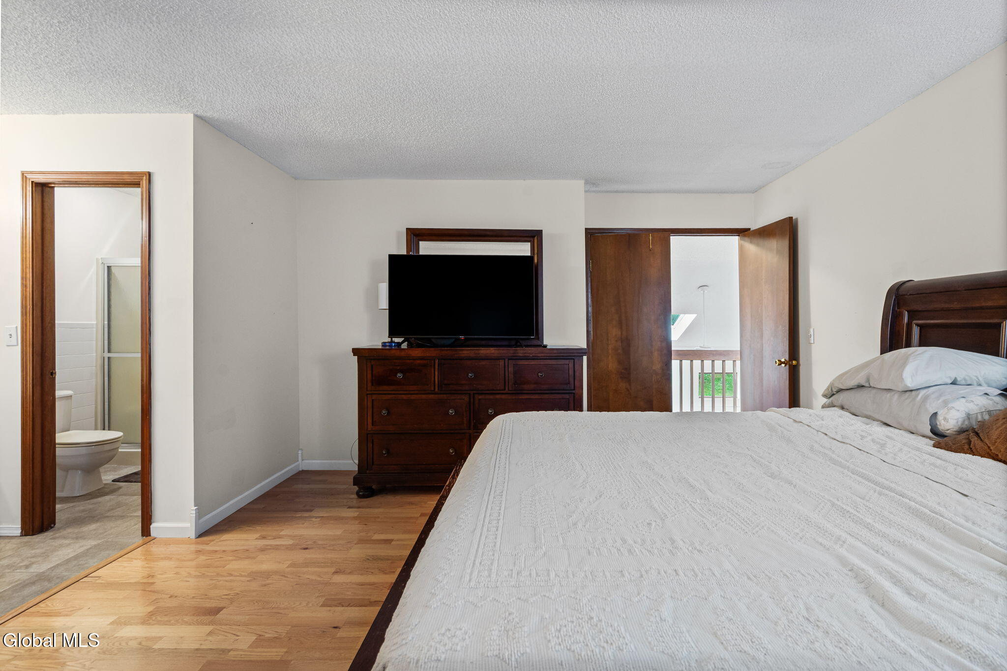 4 Oxford Road Bethlehem, NY 12159 - Photo 29 of 40 29-web-or-mls-4-oxford-rd