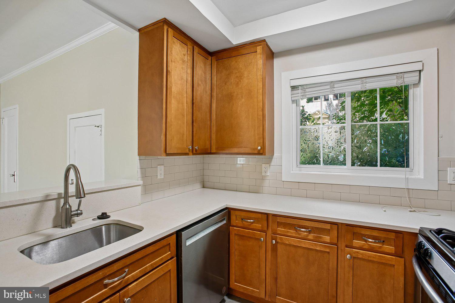 1730 Preston Road Alexandria, VA 22302 - Photo 10 of 64 Kitchen