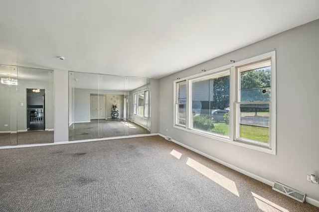 $250,000 | 6260 Sunflower Drive, Matteson, IL 60443