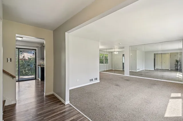 $250,000 | 6260 Sunflower Drive, Matteson, IL 60443