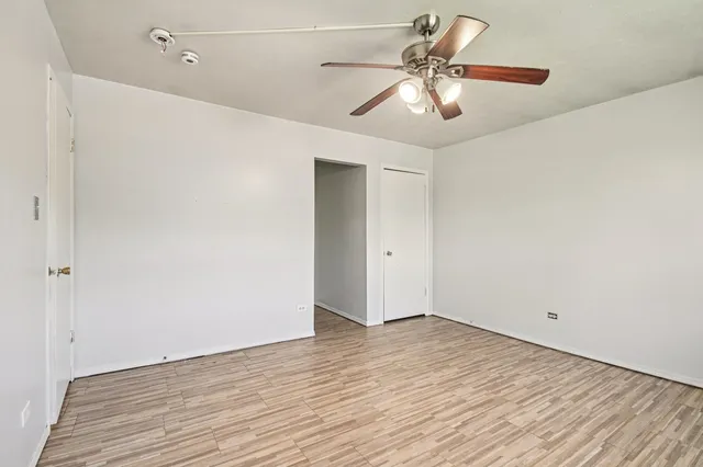 $250,000 | 6260 Sunflower Drive, Matteson, IL 60443