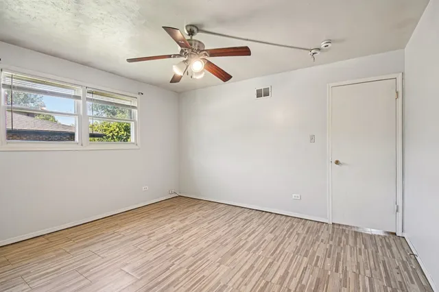 $250,000 | 6260 Sunflower Drive, Matteson, IL 60443