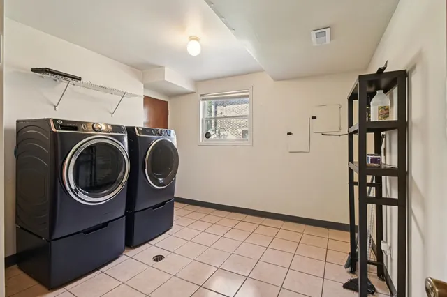 $250,000 | 6260 Sunflower Drive, Matteson, IL 60443