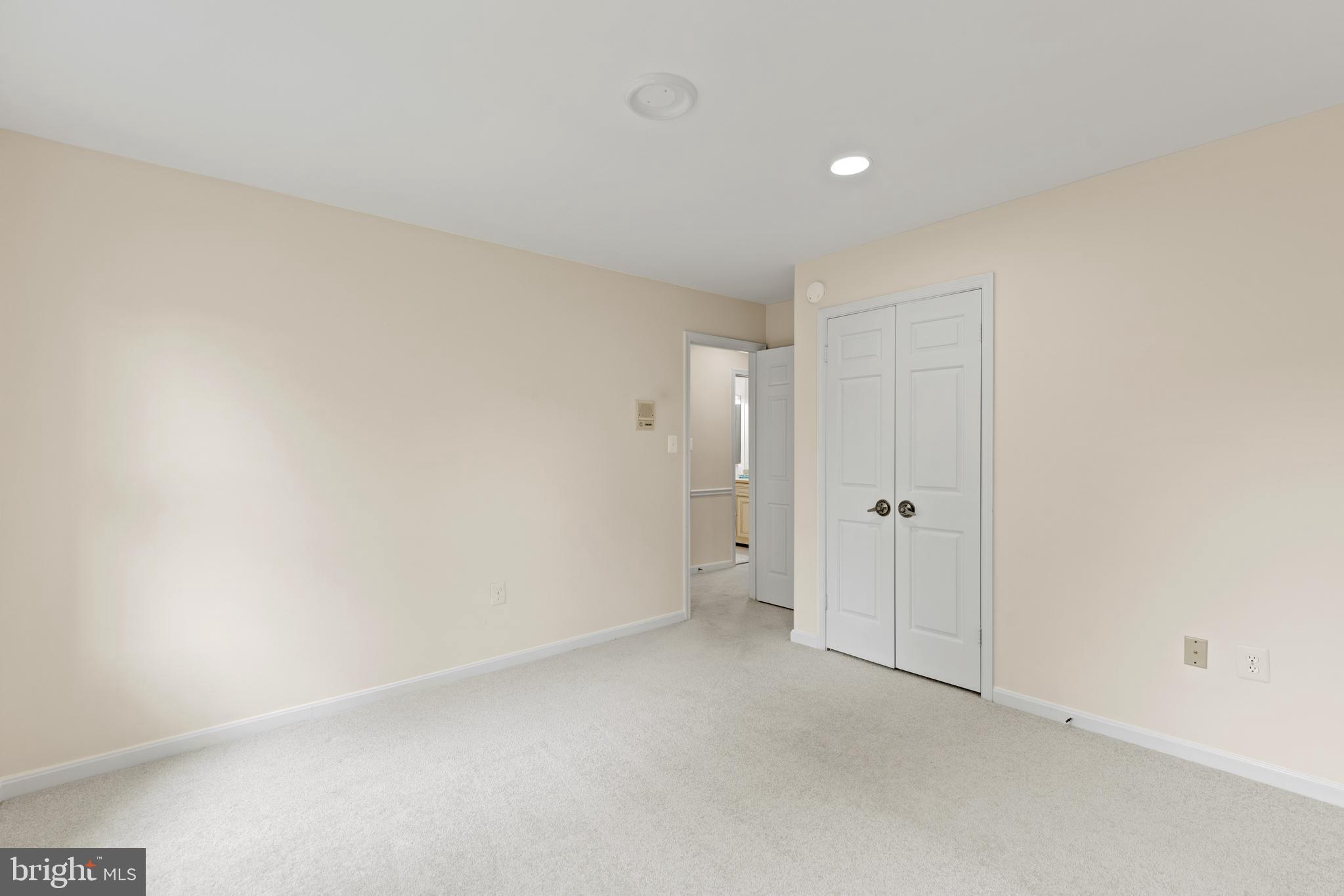 12209 Bayswater Road Gaithersburg, MD 20878 - Photo 33 of 53 Upper level bedroom #3