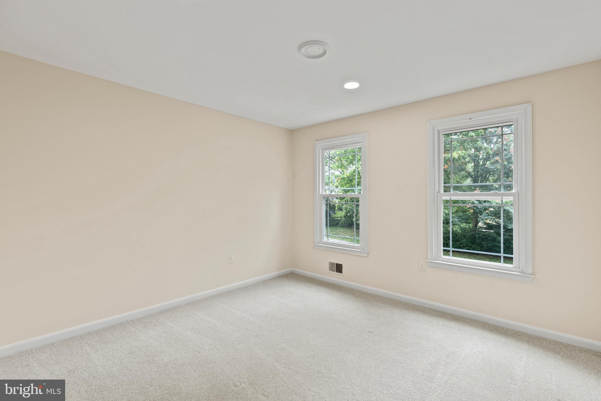12209 Bayswater Road Gaithersburg, MD 20878 - Photo 34 of 53 Upper level bedroom #3
