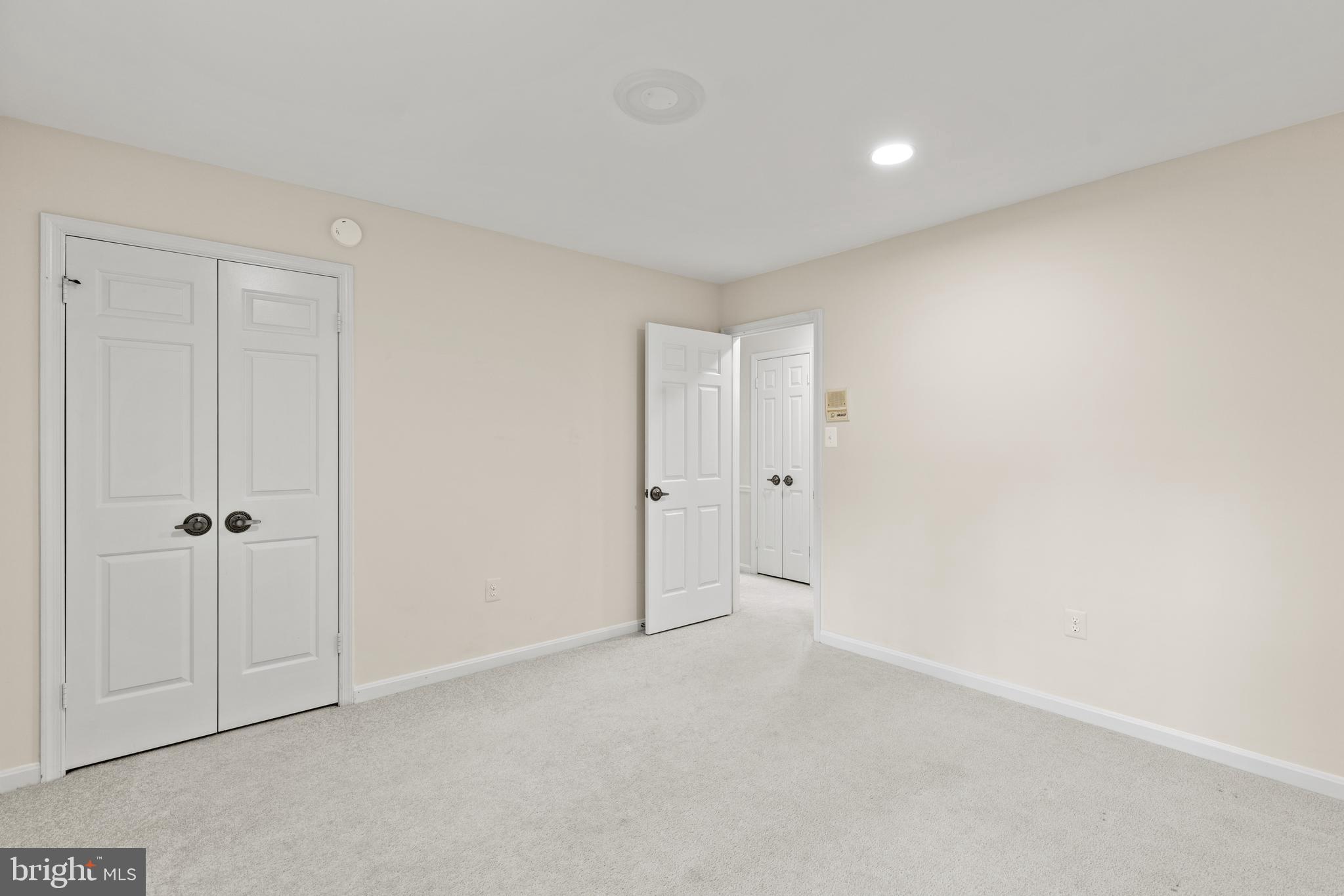 12209 Bayswater Road Gaithersburg, MD 20878 - Photo 35 of 53 Upper level bedroom #4