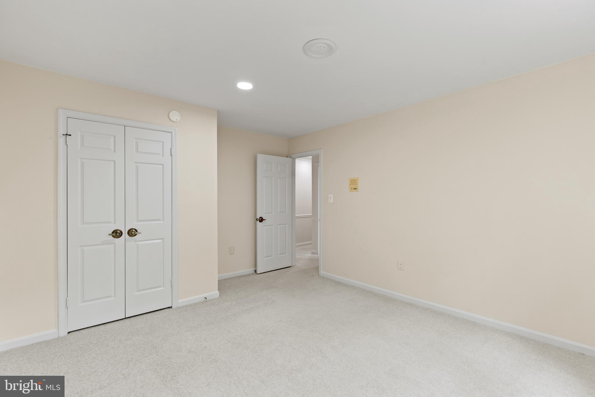 12209 Bayswater Road Gaithersburg, MD 20878 - Photo 37 of 53 Upper level bedroom #5